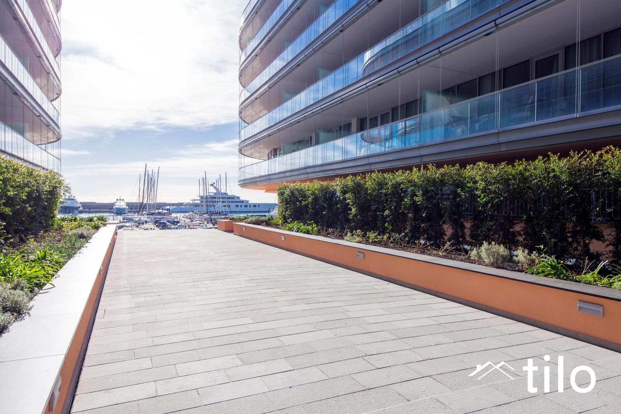 Apartment Waterfront Luxury, 1br, Free Parking, Ac, Netflix & Wifi By Tilo Lux Genoa