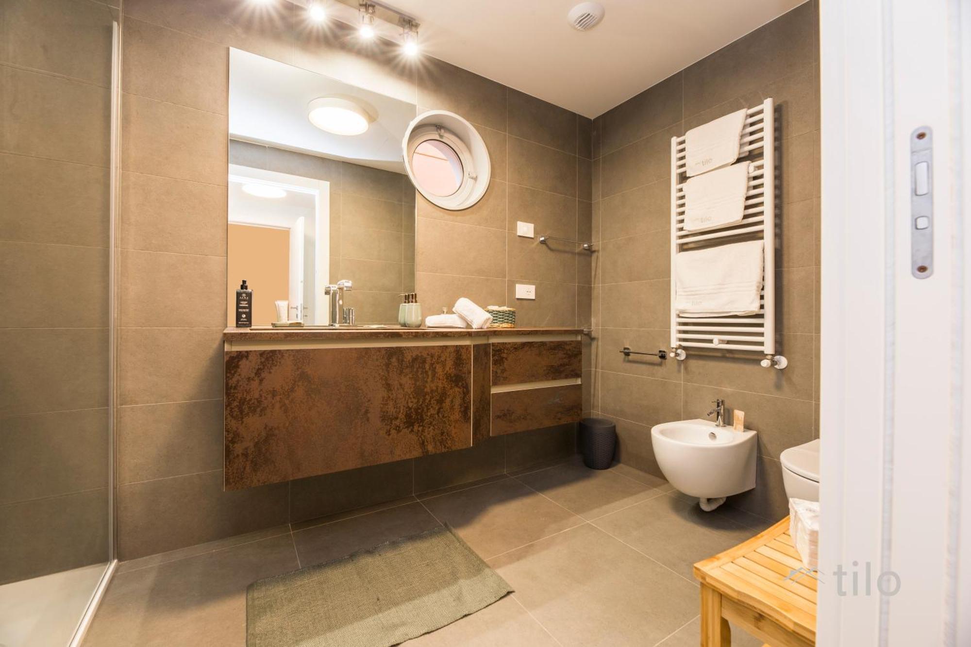 Appartamento Waterfront Luxury, 1br, Free Parking, Ac, Netflix & Wifi By Tilo Lux Genova
