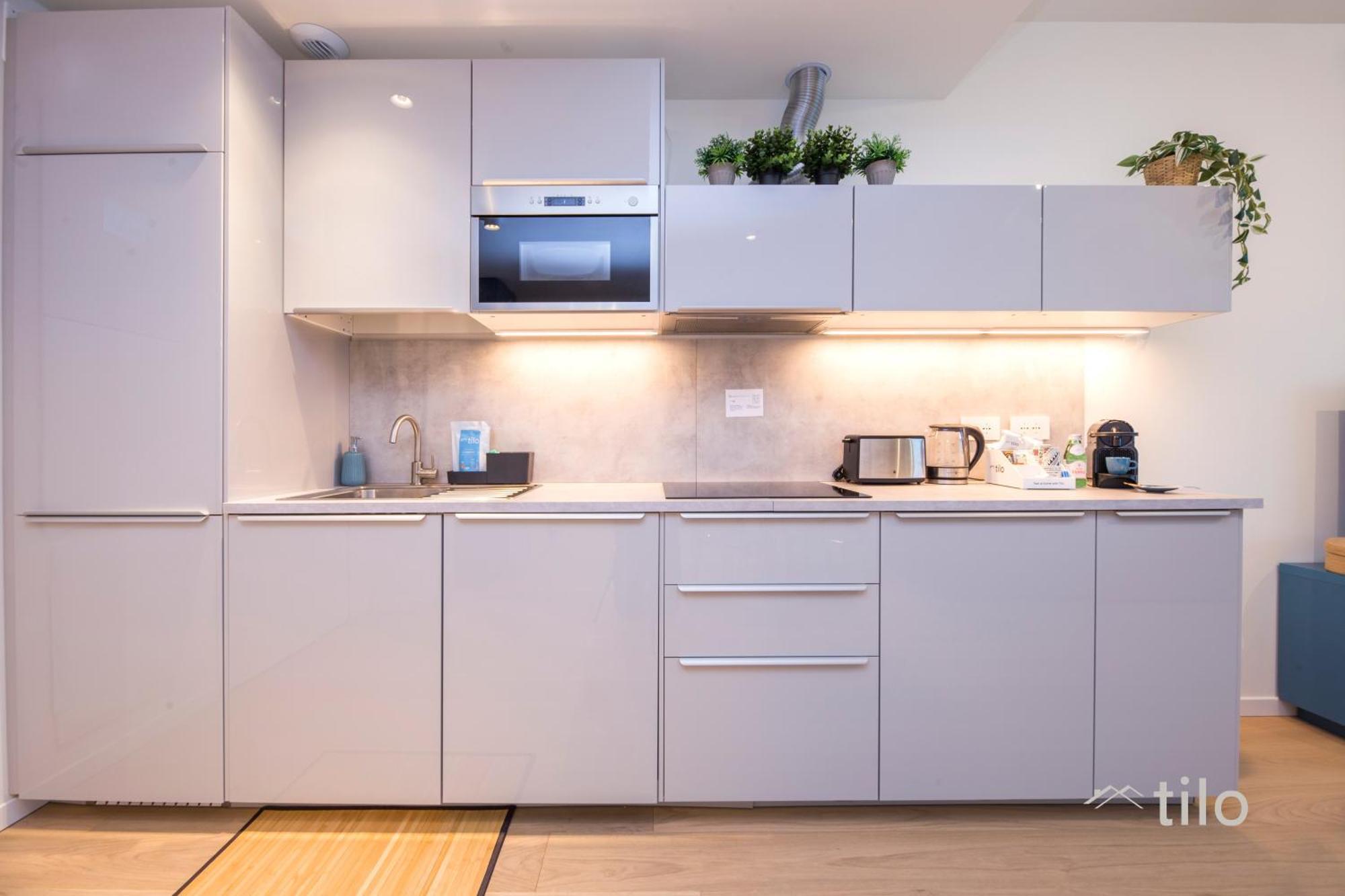 Waterfront Luxury, 1br, Free Parking, Ac, Netflix & Wifi By Tilo Lux Appartamento Genova