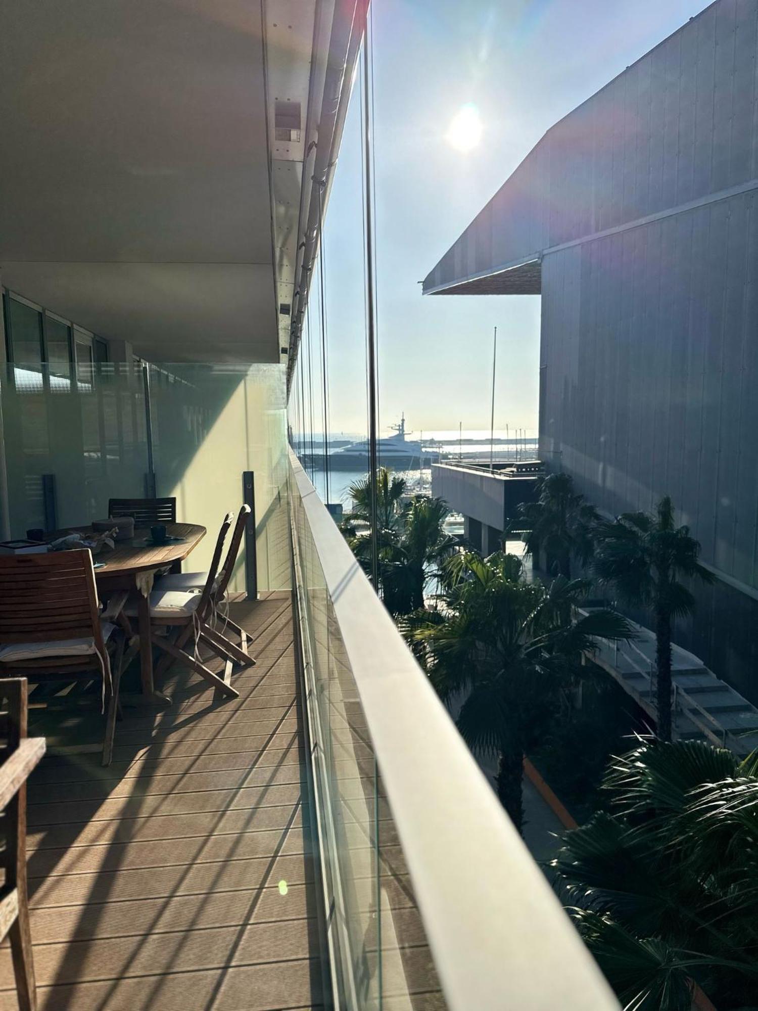 Waterfront Luxury, 1br, Free Parking, Ac, Netflix & Wifi By Tilo Lux Appartamento Genova